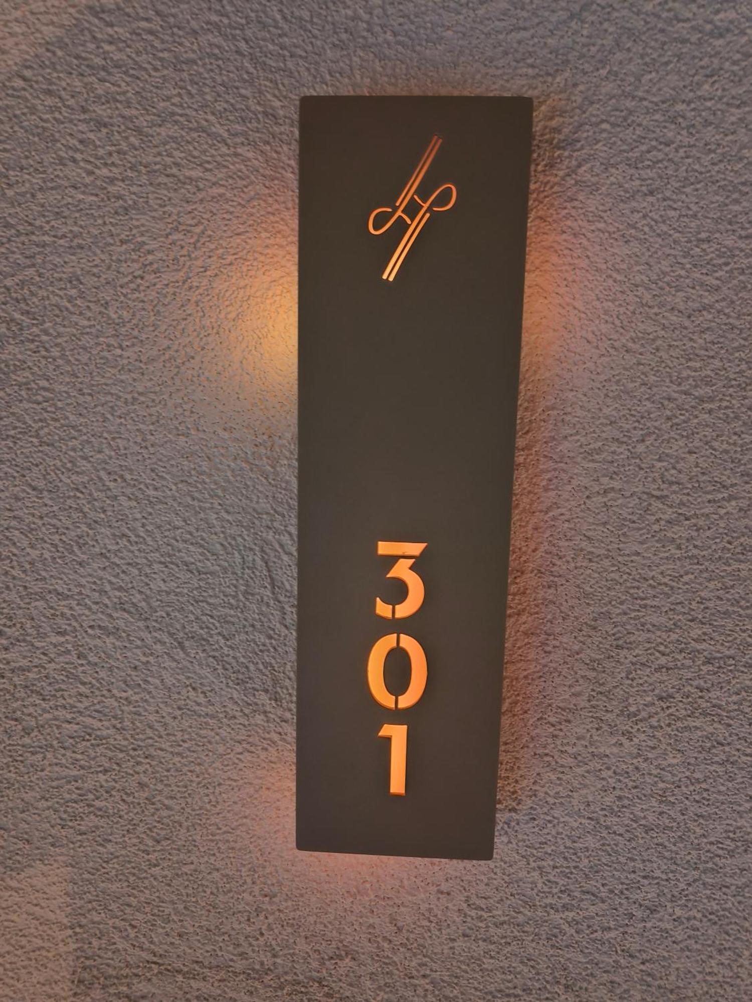 Heyday Luxury Suites Períssa Eksteriør bilde