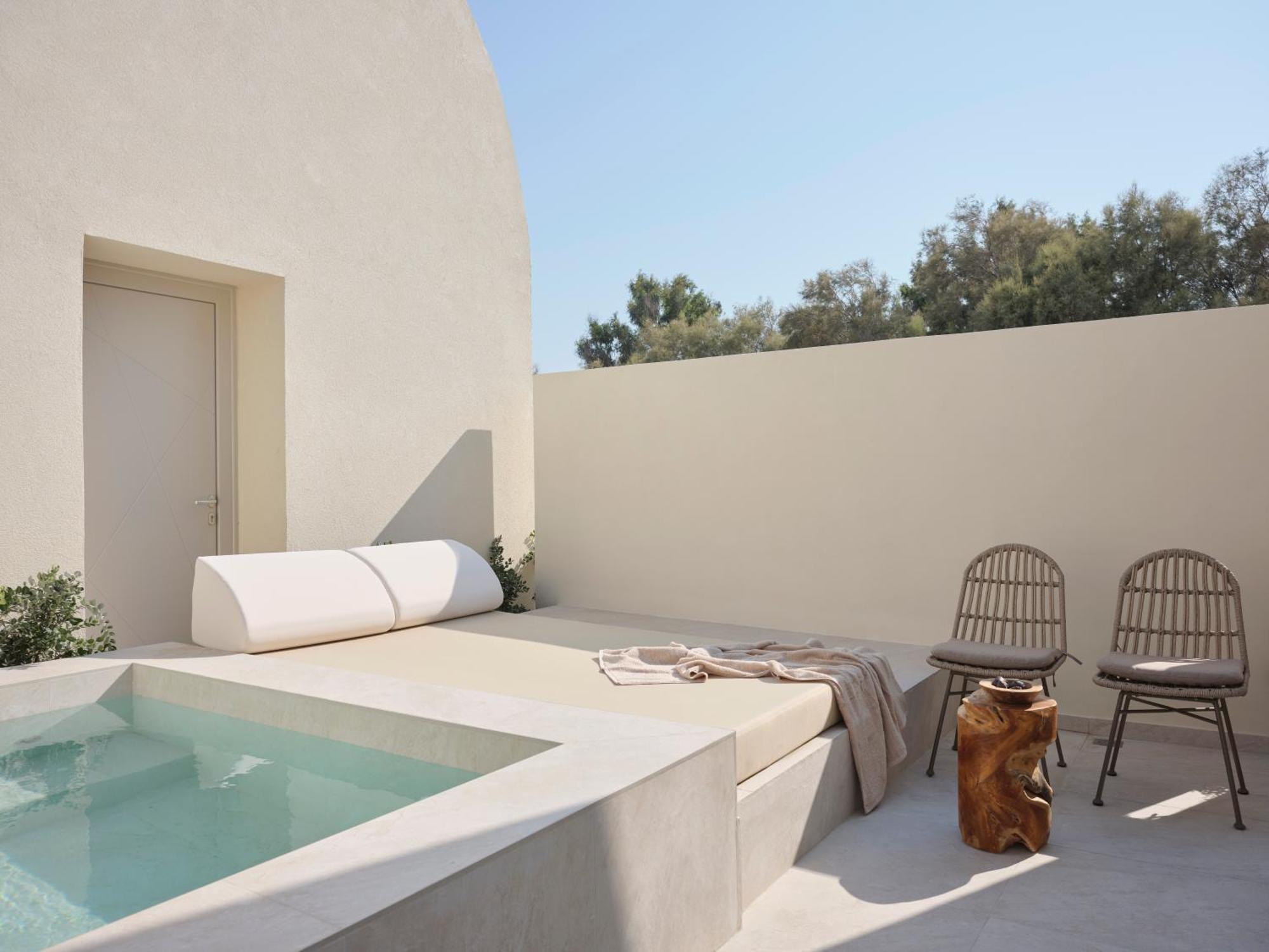 Heyday Luxury Suites Períssa Eksteriør bilde