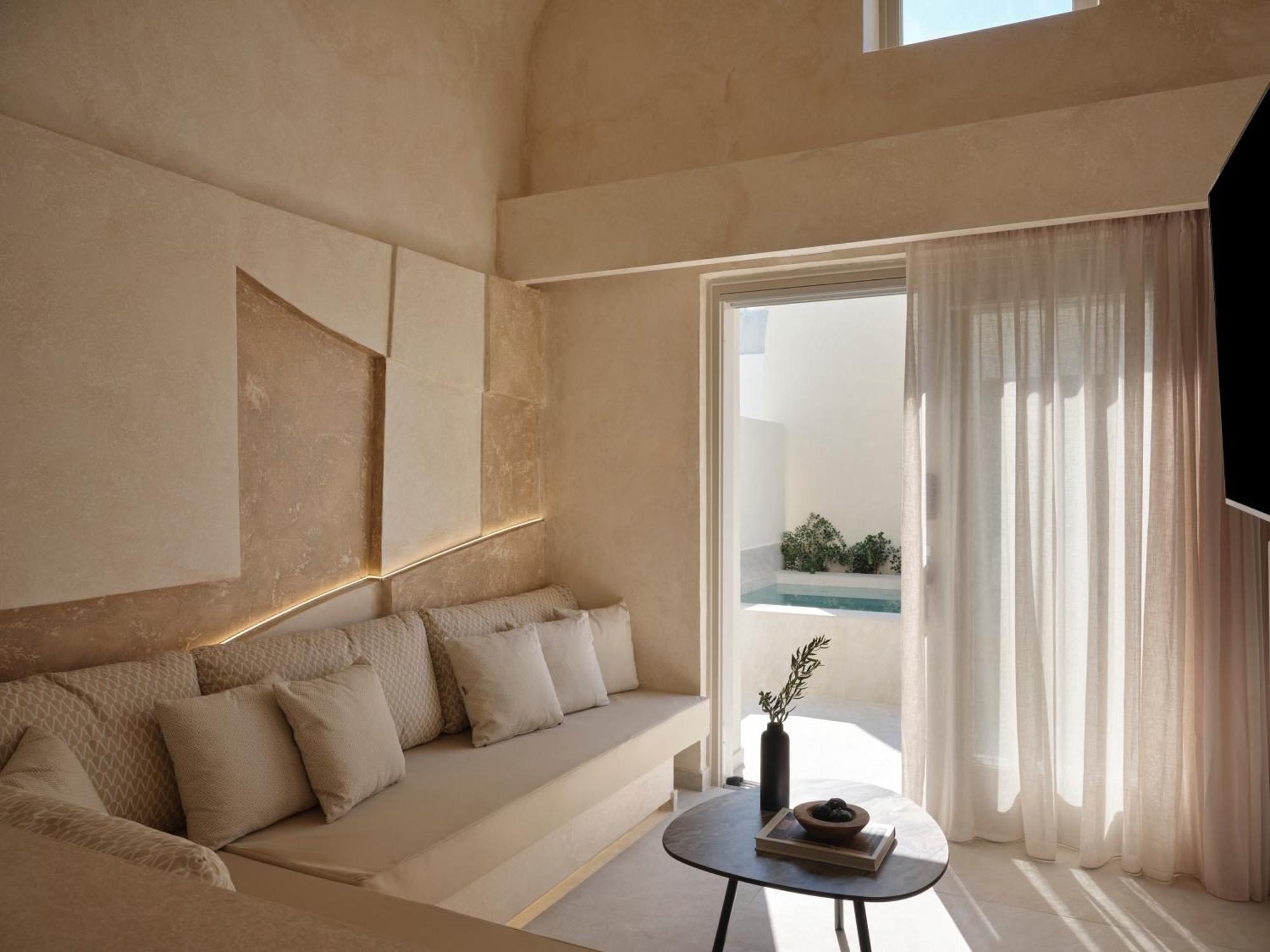 Heyday Luxury Suites Períssa Eksteriør bilde