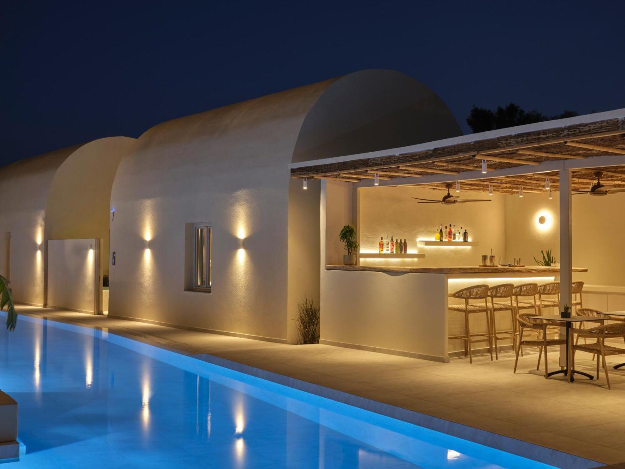 Heyday Luxury Suites Períssa Eksteriør bilde