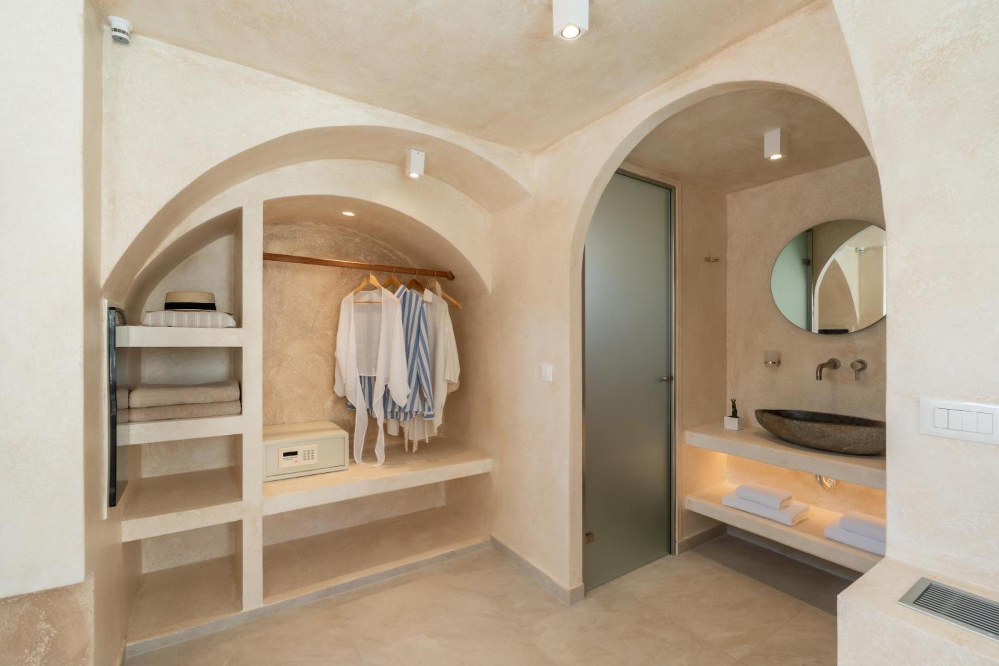 Heyday Luxury Suites Períssa Eksteriør bilde