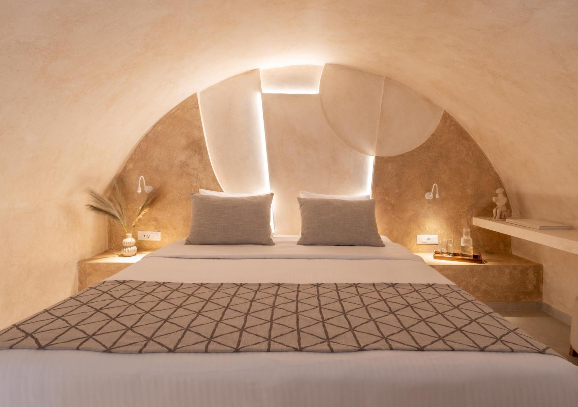 Heyday Luxury Suites Períssa Eksteriør bilde