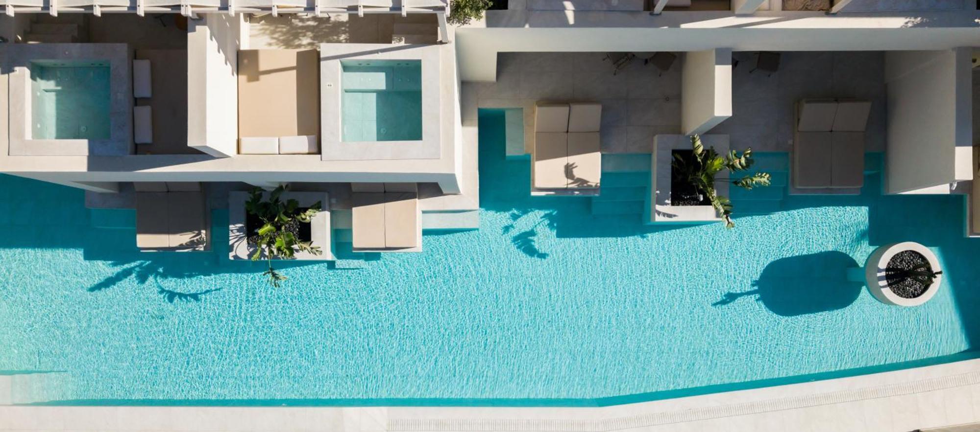 Heyday Luxury Suites Períssa Eksteriør bilde