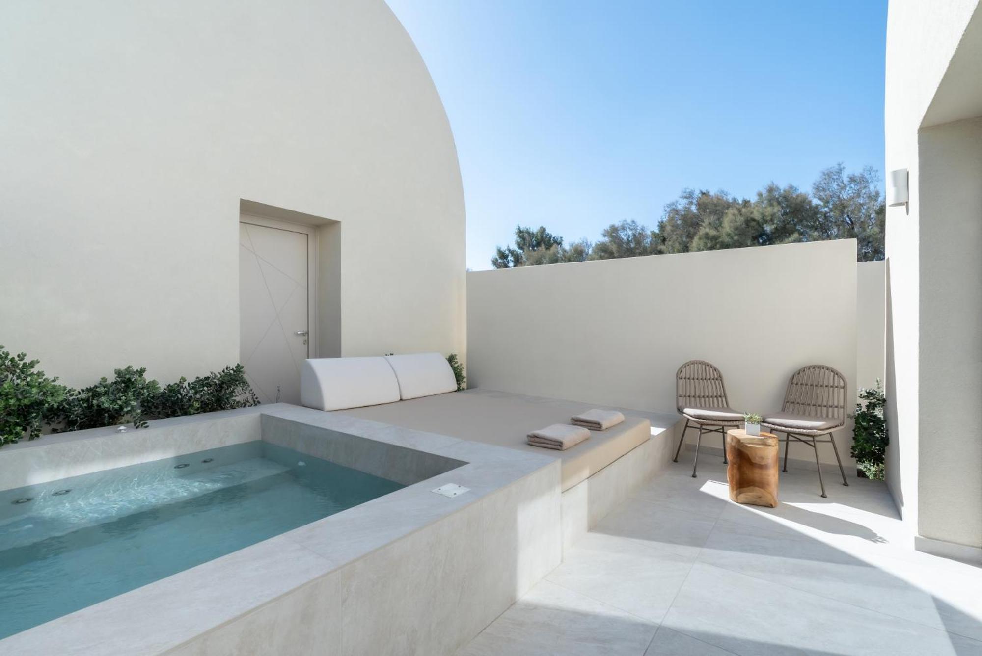 Heyday Luxury Suites Períssa Eksteriør bilde